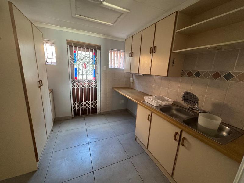 To Let 3 Bedroom Property for Rent in Mossel Bay Central Western Cape